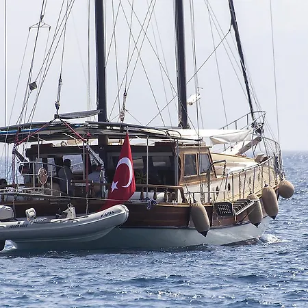 Tekne Karia Gulet Gümbet